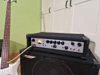 Ashdown Mag 300 EVO II Bass guitar amplifier [October 15, 2024, 9:44 am]