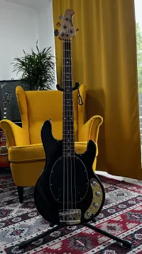 Music Man StingRay  4 H