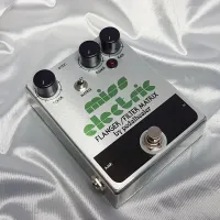 Pedalhealer Miss Electric flanger