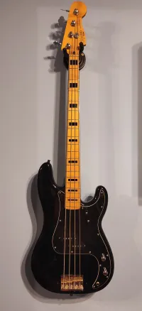 Squier Precision Classic Vibe 70