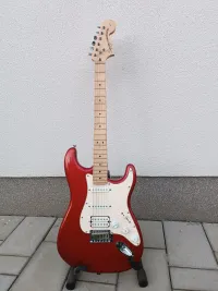 Squier Standard