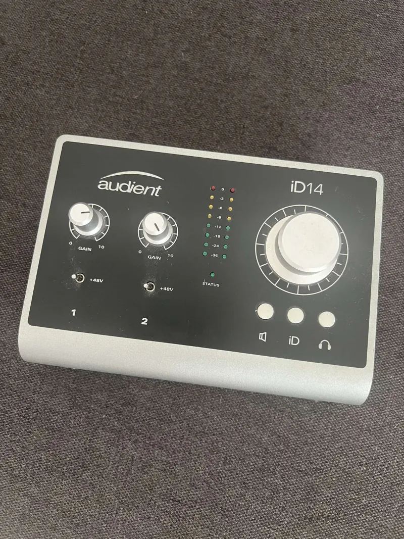 Audient ID14 External sound card