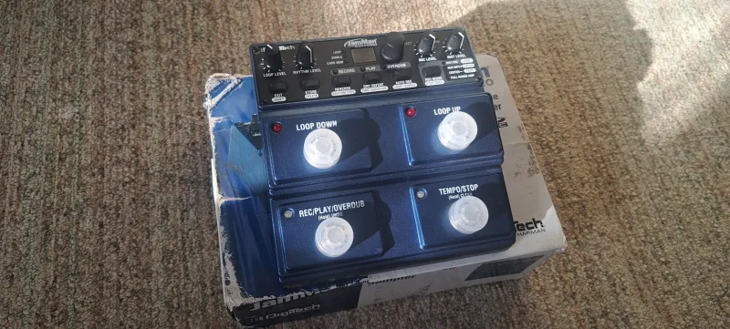Digitech JamMan Stereo Looper Pedál