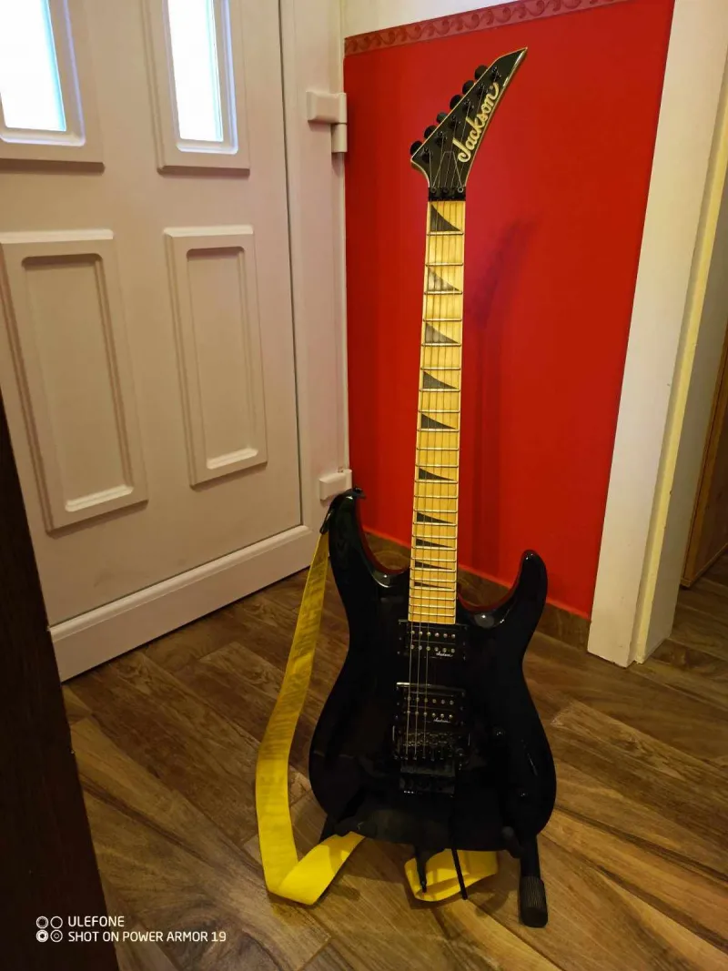 Jackson Jackson js32 dinky Electric guitar