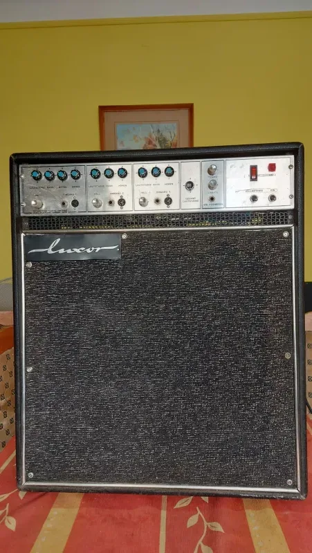 Suprem Luxor 60 Gitarrecombo