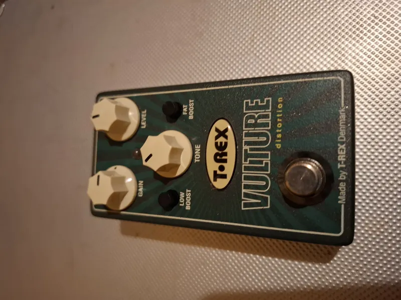 T-Rex Vulture Effect pedal