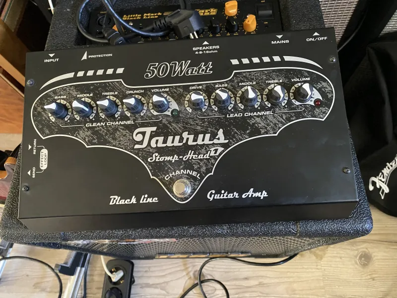 Taurus Stomp Head 1 Cabezal de amplificador de guitarra