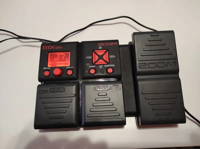 Zoom B1Xon basszusgitár multieffekt Multi-effect