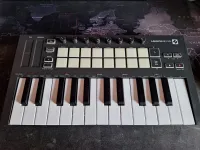 NOVATION Launchkey Mini MKIII Teclado MIDI [November 28, 2024, 9:10 am]