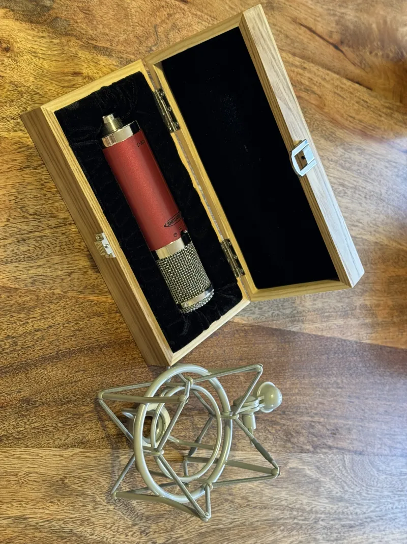 Avantone Ck-7 Studio microphone