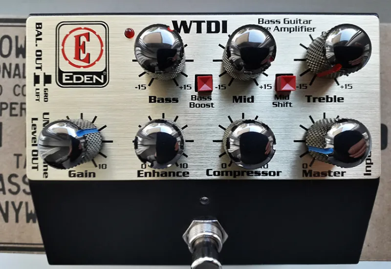 Eden WTDI BASS PRE AMP Basový pedál