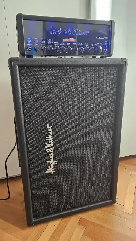Hughes&Kettner Black spirit 200 fej + TM 212 láda Gitárerősítő-fej