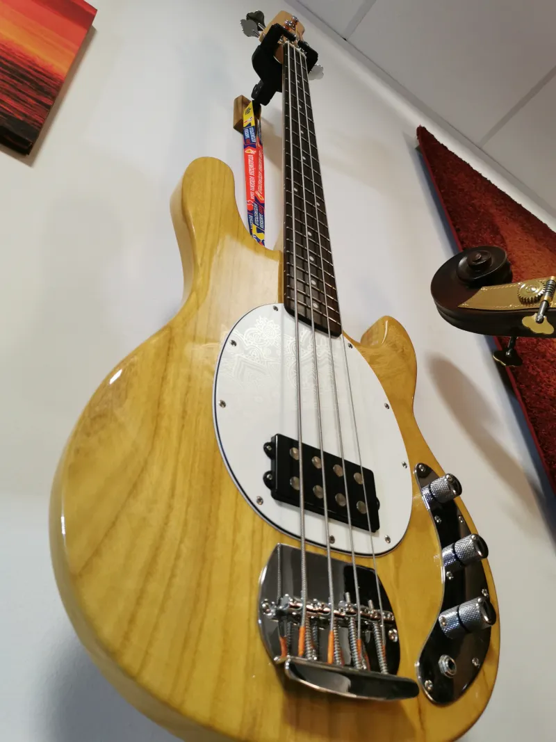 Jay Turser JTB-440 Bajo eléctrico
