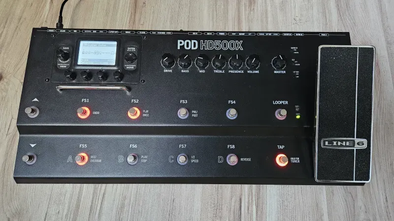 Line6 POD HD500X Multi-effect processor