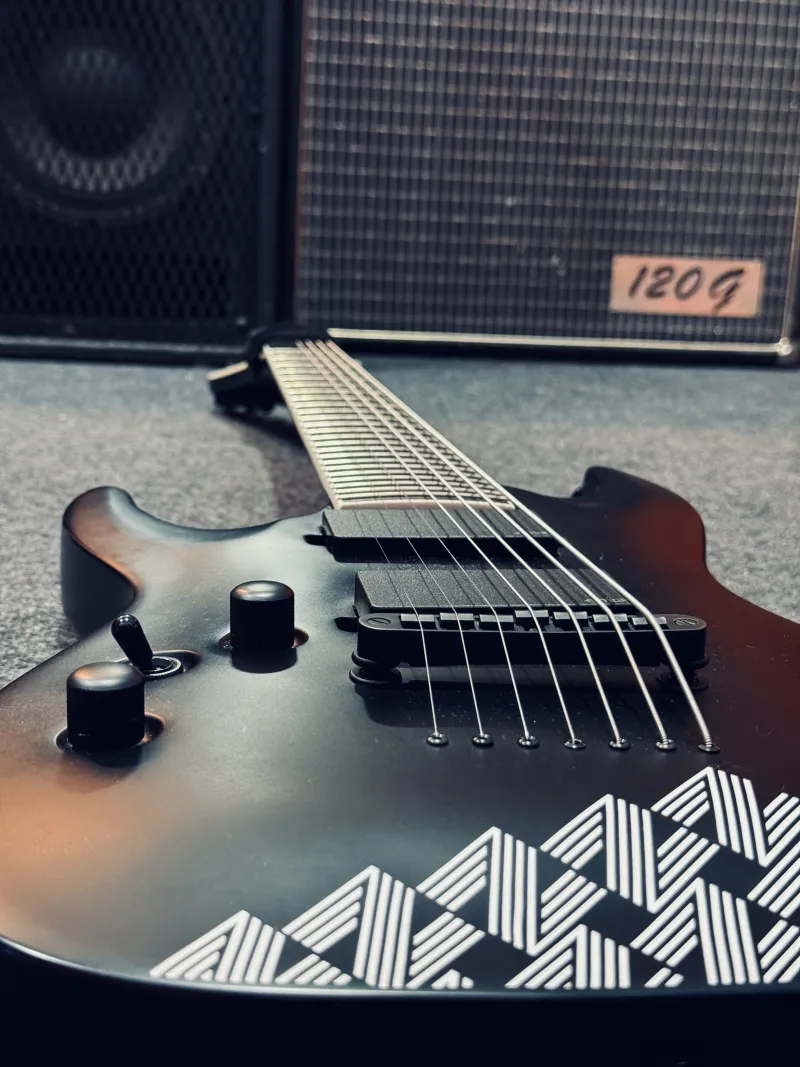 LTD MH-417 Guitarra eléctrica para zurdos