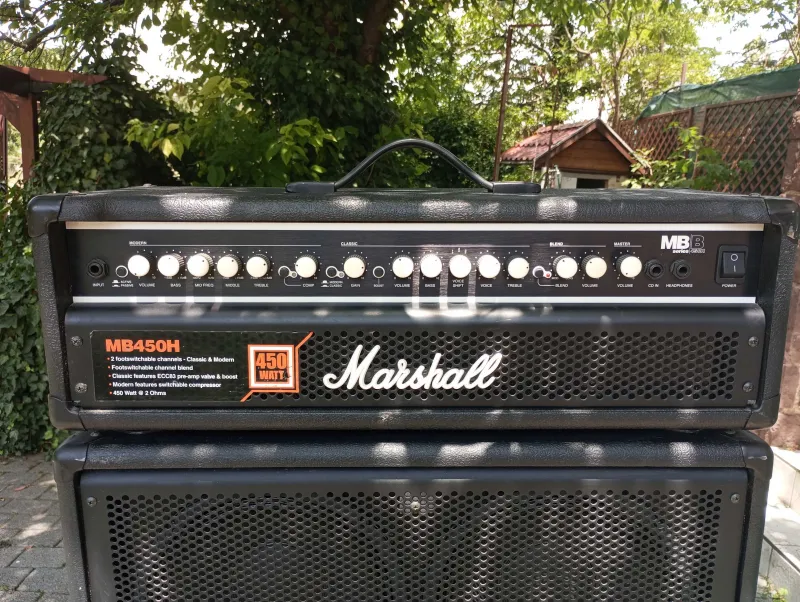 Marshall MB 450 H + MBC 810 Bass Kopfe und Truhe