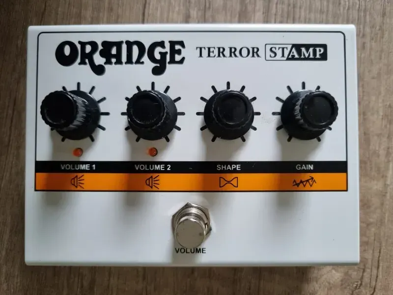 Orange Terror Stamp csöves hybrid előfokcsöves gitárerősítő