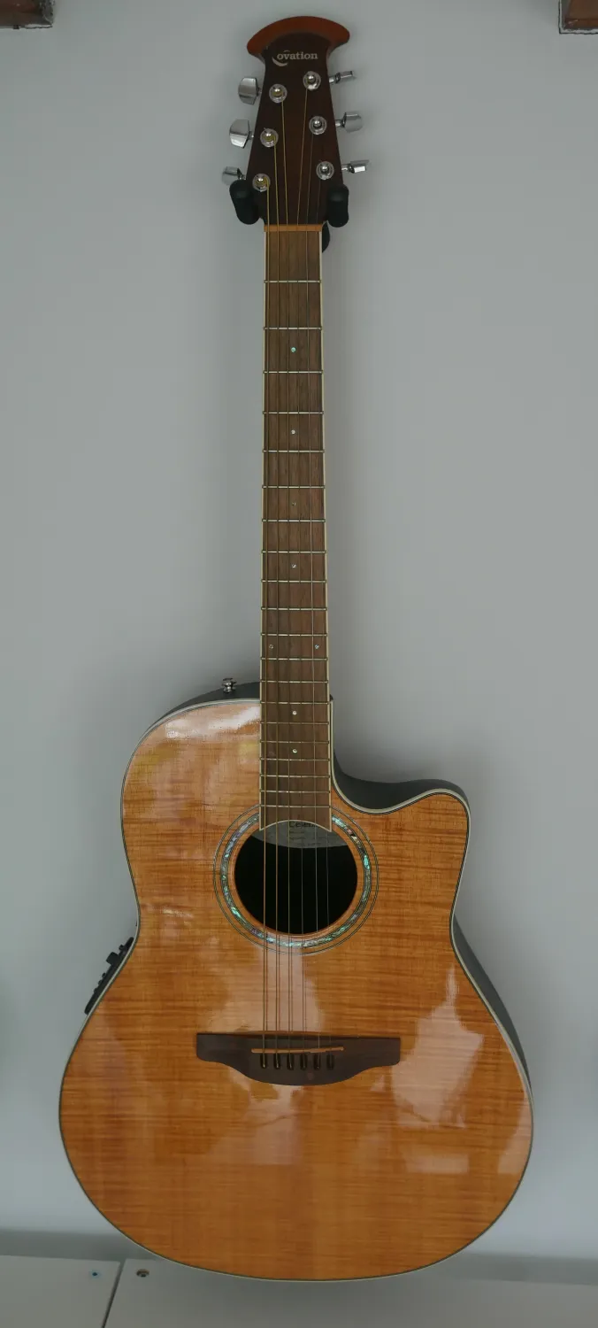 Ovation CS24P FKOA + tok Elektro-Akkustik Guitarre