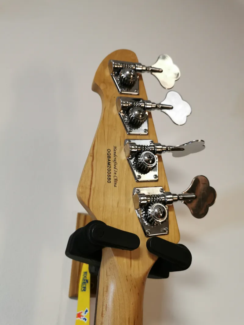 ベース Peavey Zodiac EX precision bass ベース Peavey Zodiac EX