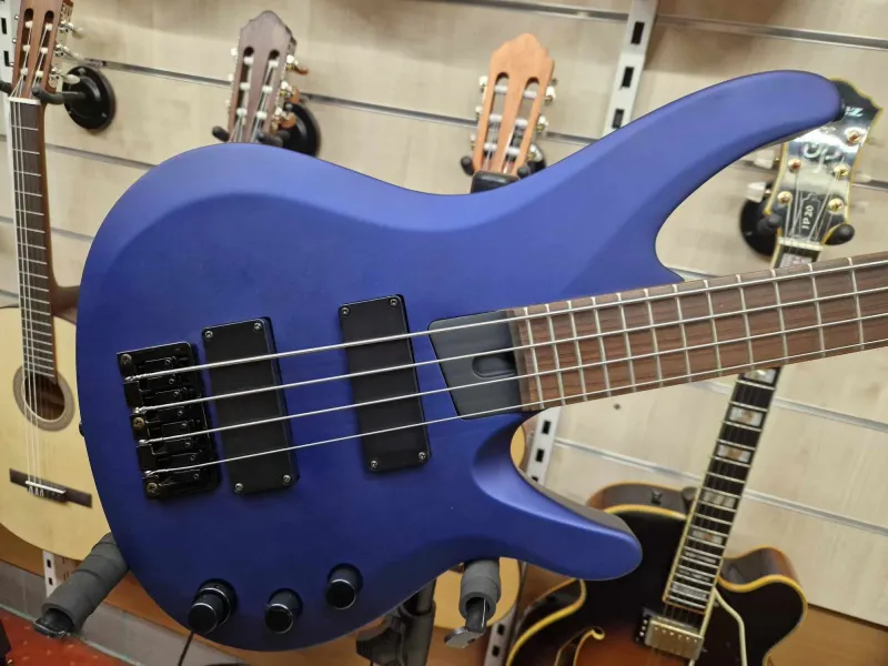Washburn BB4 Bass guitar