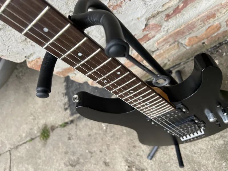 YAMAHA RGX 420 DZ II Elektromos gitár