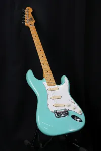 Fenix Stratocaster Elektrická gitara [November 2, 2024, 2:33 pm]
