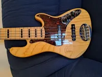 Lakland Darryl Jones 5 Bajo de 5 cuerdas [October 29, 2024, 3:05 pm]