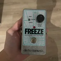 - Electro-Harmonix Freeze