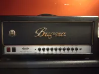 Eladó Bugera 1990 Infinium fullcsöves gitárerősítő fej gyári lábkapcsolójával és tápkábellel. Alig használt, szinte új, a doboza is meg van.120W, ami felezhető.Az Infinium technológia optimalizálja a csövek teljesítményét és kiegyensúlyozza [...]