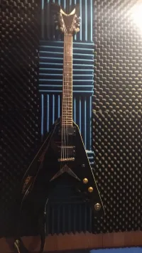 Dean Flying-V