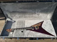 LTD KH-V Kirk Hammett signature V sparkle red LTD KH-V Kirk Hammett signature V sparkle red