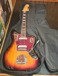 Squier Jaguar 70s Classic Vibe