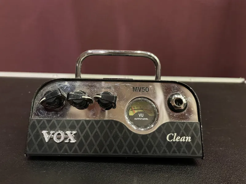 Vox  Guitar amplifier