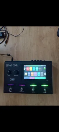 Headrush Gigboard Multiefekt [November 18, 2024, 11:16 pm]