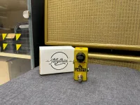 Mythos Pedals Golden Fleece fuzz