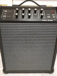 Vermona R221 Combo de guitarra [November 18, 2024, 12:02 pm]