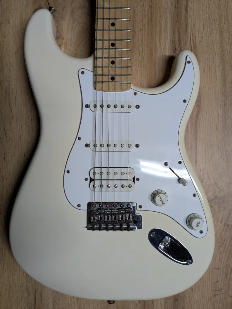 Fender Mexican Standard Stratocaster 2015 Elektromos gitár