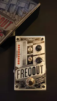 Digitech Freqout