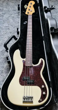 Fender American Standard Precision Bass