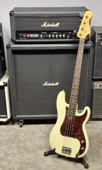 Fender American Standard Precision Bass