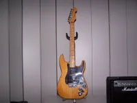 Fender Stratocaster Full kőris  Korea