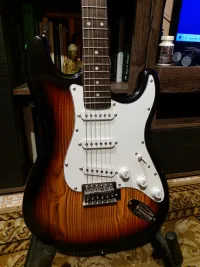 SX Stratocaster Guitarra eléctrica [February 12, 2025, 2:28 am]