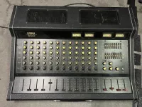 YAMAHA EM 300 Mixing desk - FMarton [December 8, 2024, 3:13 pm]