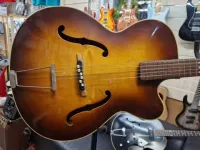 Höfner 60as évekbeli archtop Jazzgitár - Kiss Hangszerbolt Érd [2025.03.15. 11:02]