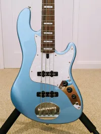 Lakland Skyline Series Bajo eléctrico - Johnny B. Goode [Day before yesterday, 1:34 pm]