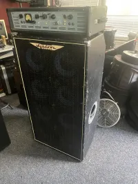 Ashdown ABM-810, ABM-900 Ashdown ABM-810, ABM-900