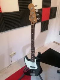 Fender MIM Jazz Bass