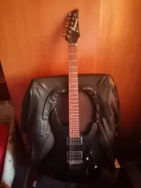 Ibanez S520