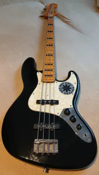 Squier Classic Vibe 70s jazz bass