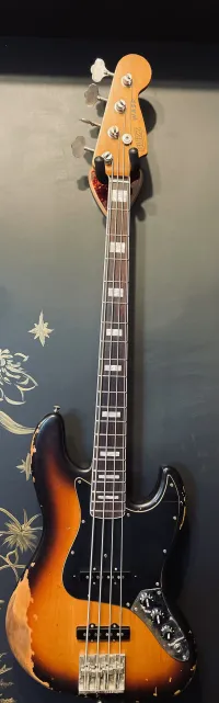 - Buzz Wasp Bass - Buzz Wasp Bass